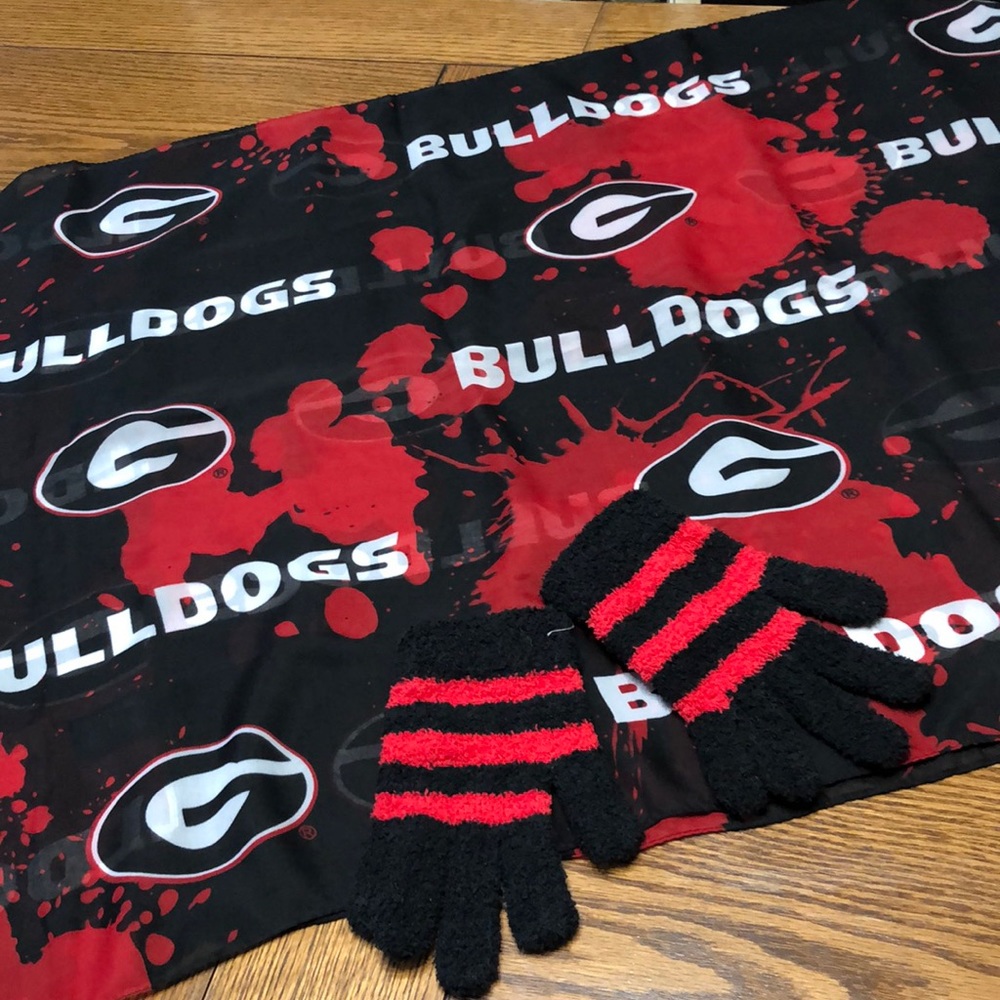 Georgia bulldogs infinity scarf and a pair of red and black gloves